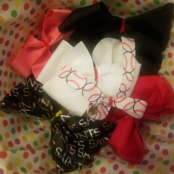 Handmade Boutique Bows - Picture 3 of 4